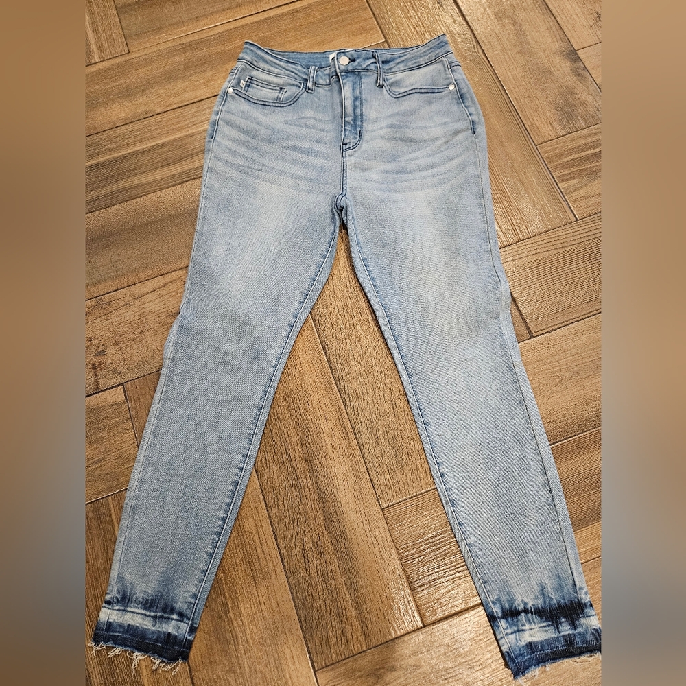Judy Blue Light Blue Skinny Jeans